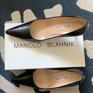 EUC Manolo Blahnik mid kitten heels
